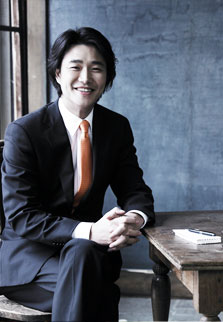 大家好!我是 IWEDDING NETWORKS的代表理事金泰旭。